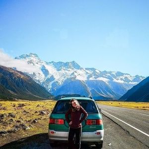 Meet your Posher, Laurence